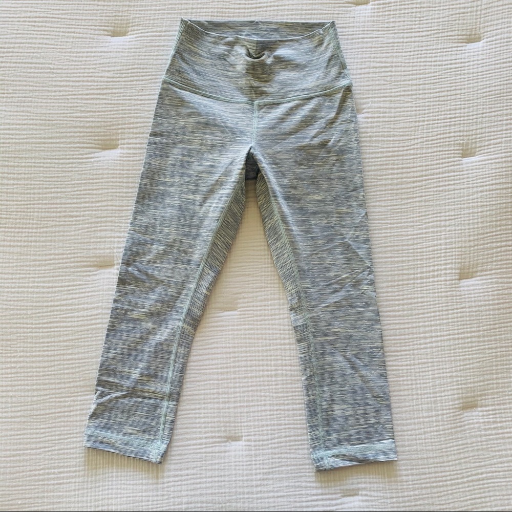 Lululemon Wunder Under Luxtreme cropped leggings
